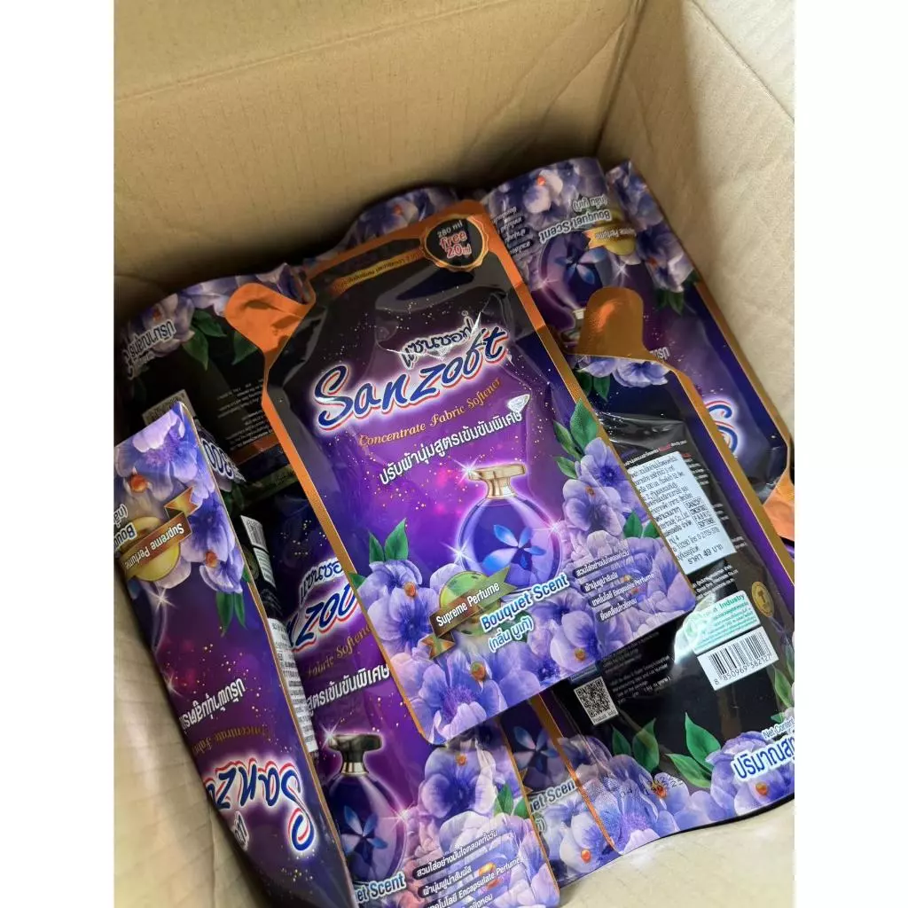 แซนซอฟ น้ำยาปรับผ้านุ่ม สูตรเข้มข้น หอมยาวนาน ขนาด 300 มล.