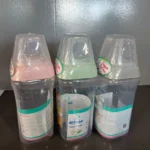 Attoon ขวดนมคอกว้าง พร้อมจุกกันสำลัก ใช้งานง่ายทุกสถานการณ์