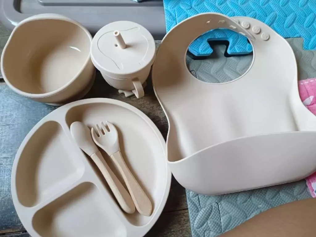 ชุดชามข้าวเด็ก 6 เดือน ถ้วยดูดกันลื่น ฆ่าเชื้อสะดวก