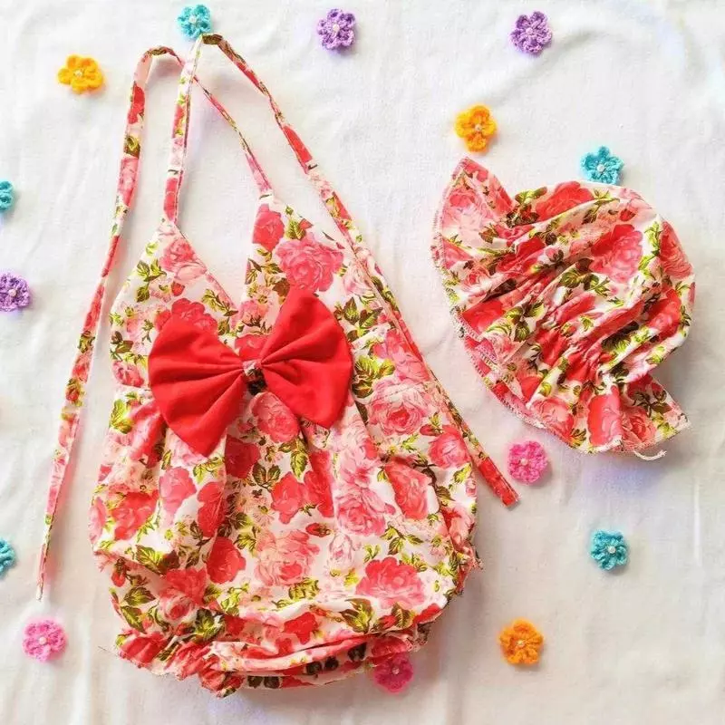 ชุดบอดี้สูทผูกหลังสำหรับลูกสาว – ดีไซน์น่ารักพร้อมหมวกฟรี