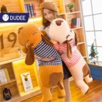 ตุ๊กตาหมาสีสันสดใส: ความน่ารักในสองสี